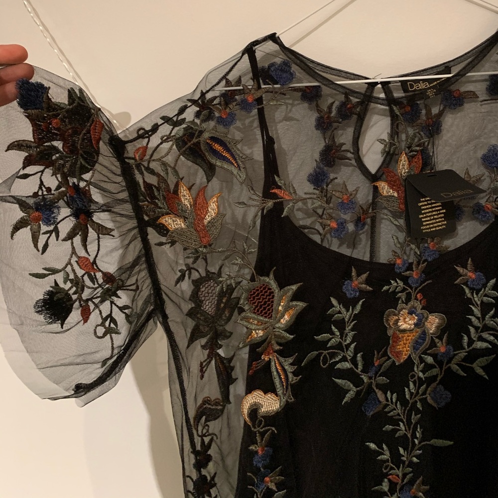 Cute flower top